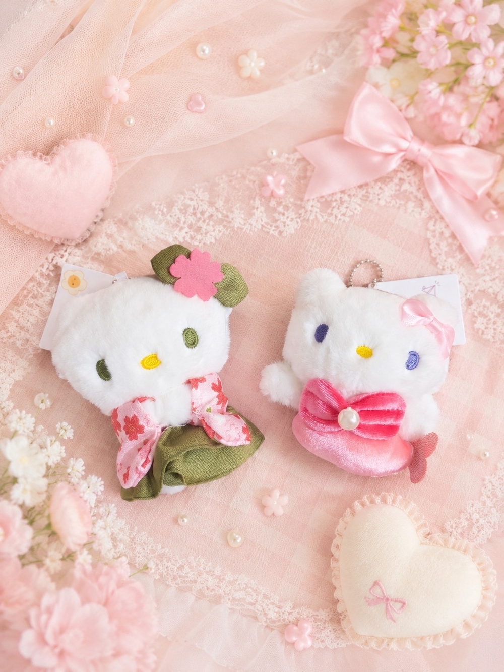 🎀 2 HK Bag Charms
